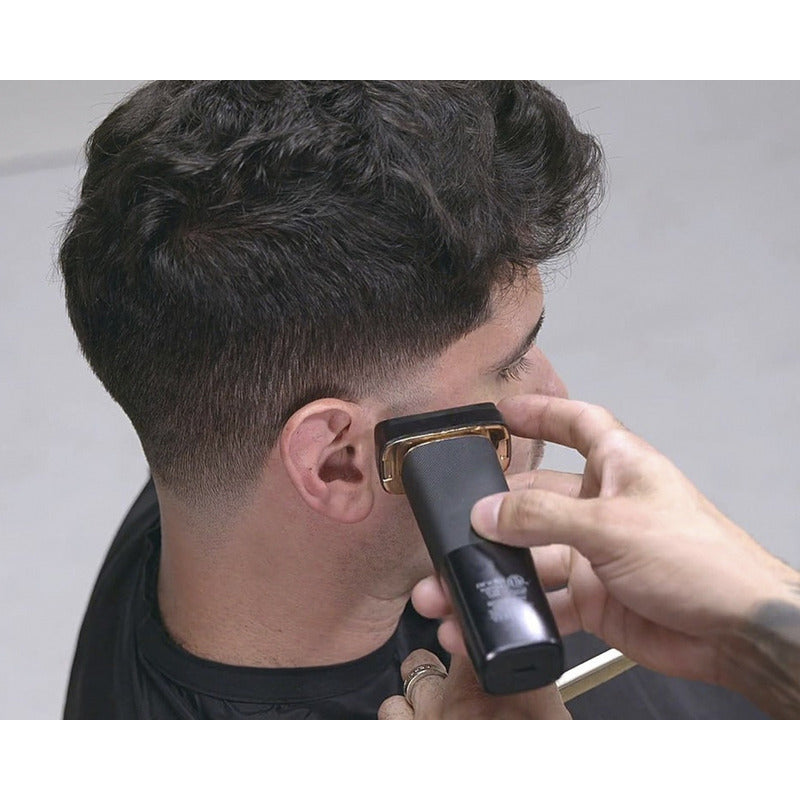 Máquina Afeitadora Andis Resurge Shaver 17300 Color Negro 127v